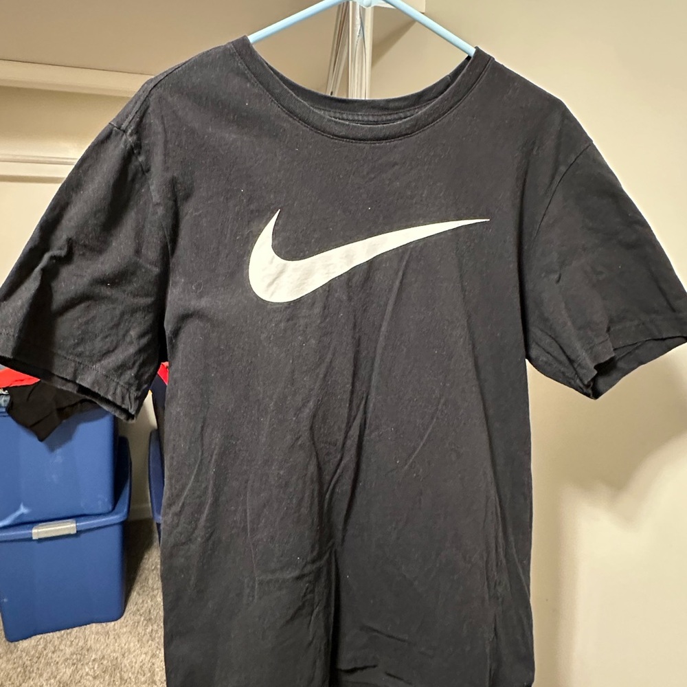 Men’s Large Nike Black Tee